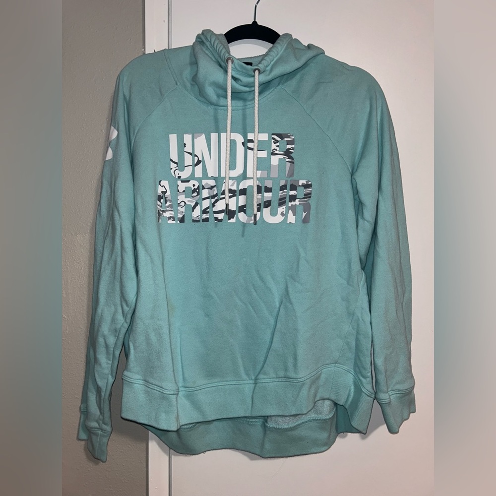 Under Armour brand sweatshirt! Only worn a couple times and in great condition!